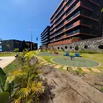 Apartment Sky-high Elegance Top-floor Views Of City, Ocean & Sunrise Funchal (Madeira)