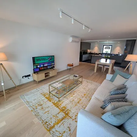 Sky-high Elegance Top-floor Views Of City, Ocean & Sunrise * 丰沙尔