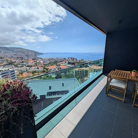 Sky-high Elegance Top-floor Views Of City, Ocean & Sunrise Διαμέρισμα Φουνκάλ