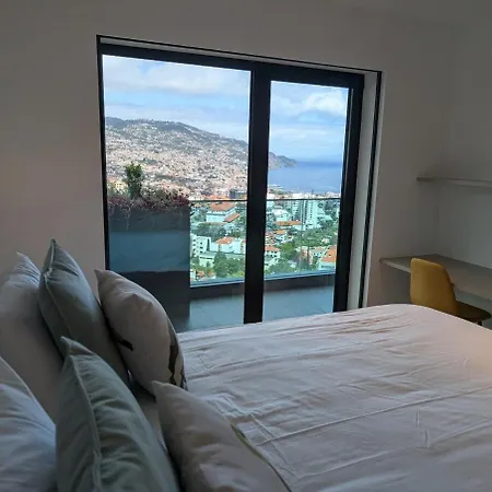 Διαμέρισμα Sky-high Elegance Top-floor Views Of City, Ocean & Sunrise Φουνκάλ