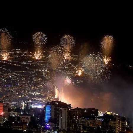 アパート Sky-high Elegance Top-floor Views Of City, Ocean & Sunrise