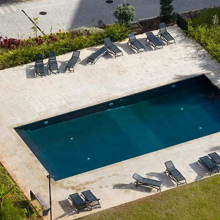 Sky-high Elegance Top-floor Views Of City, Ocean & Sunrise Фуншал