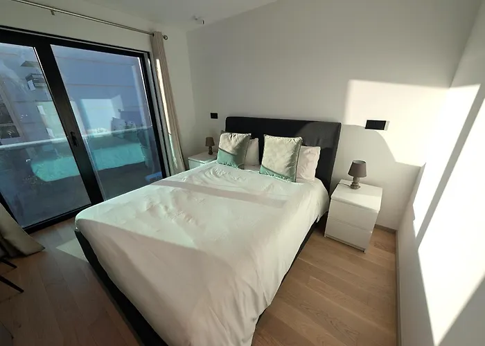 公寓 Sky-high Elegance Top-floor Views Of City, Ocean & Sunrise 丰沙尔